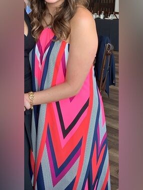 GORGEOUS Express Pink Multi V-Neck Sleeveless High-Low Chevron Dress